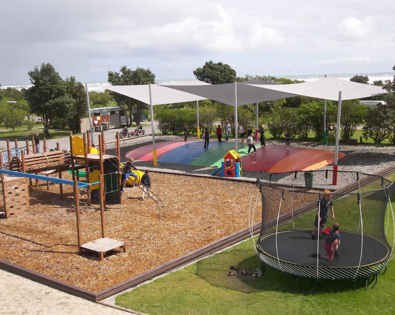 Greymouth Seaside Top 10 Holiday Park Екстериор снимка