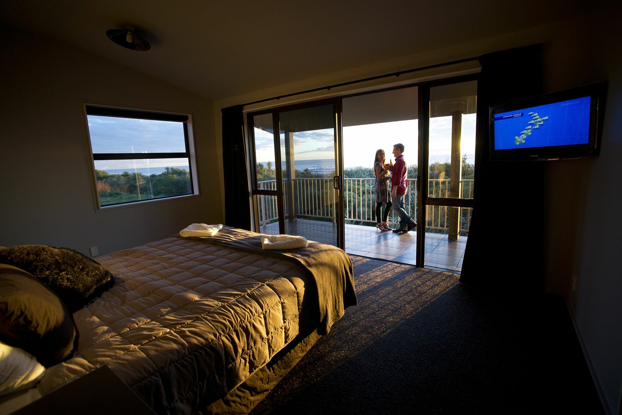 Greymouth Seaside Top 10 Holiday Park Екстериор снимка
